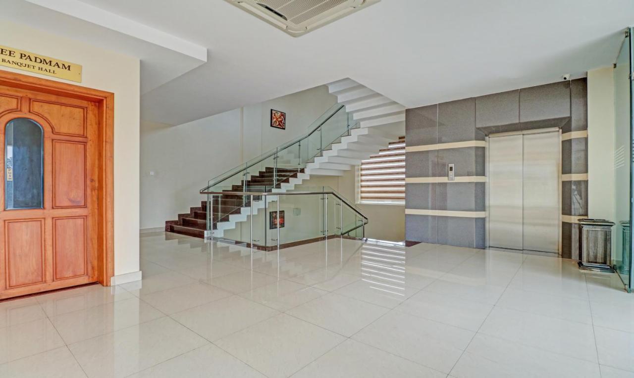 Hotel Treebo Tryst Sreepadmanabha Balaramapuram Thiruvananthapuram Exterior foto